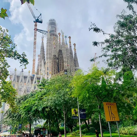 Apartament Basic Interior Sagrada Familia Excellent For Exploring Very Good Location Barcelona