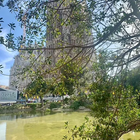 Basic Interior Sagrada Familia Excellent For Exploring Very Good Location Appartement Barcelone