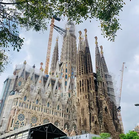 Basic Interior Sagrada Familia Excellent For Exploring Very Good Location Barcelona