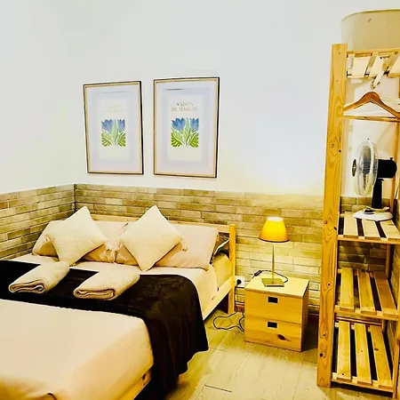 Basic Interior Sagrada Familia Excellent For Exploring Very Good Location Appartement *