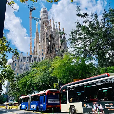 Basic Interior Sagrada Familia Excellent For Exploring Very Good Location Appartement Barcelone
