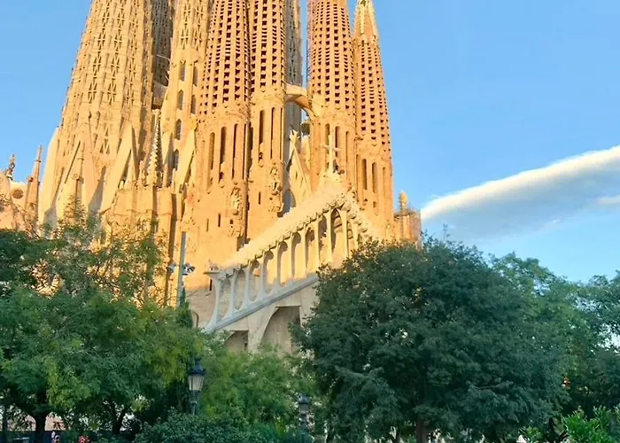 Апартаменты Basic Interior Sagrada Familia Excellent For Exploring Very Good Location *