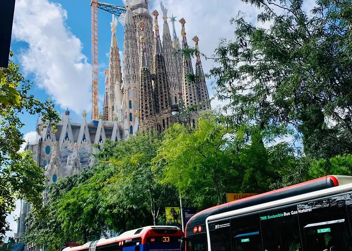 Basic Interior Sagrada Familia Excellent For Exploring Very Good Location Апартаменты Барселона